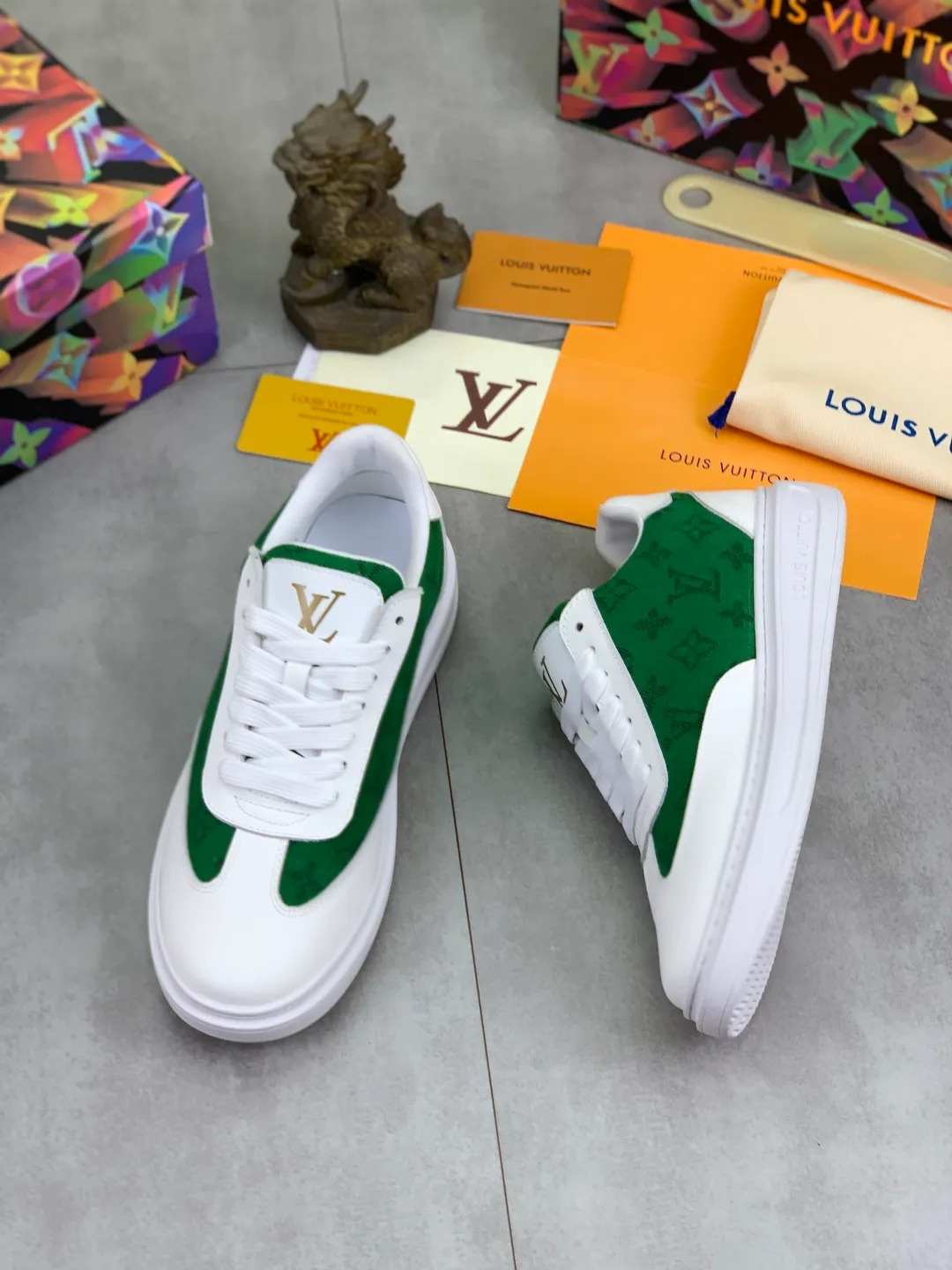 Men's men's shoes💰P520💰[New model]🆘High quality cowhide [Louis Vuitton]LV official website latest model🎁casual and fashionable men's shoes👟hot style💥simple and elegant style, exclusive for trendy men. Unique official website latest brand elements👑original decoration, fashionable and generous, the fabric is made of original denim➕comfortable and breathable mesh lining➕cow leather feet ✅The official website specifies wear-resistant casual outsole, the classic model is taken in real life🎬Color: 5⃣️colors available😍Number of codes: 38-44 Full set of packaging
